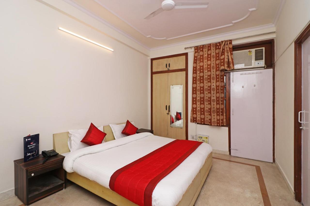 Oyo 11452 Golden Castle Lodge Indirapuram Esterno foto